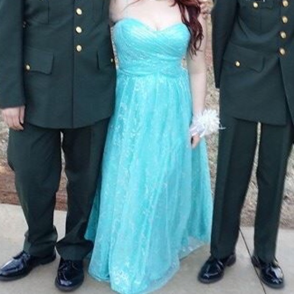 Blue prom dress - Picture 3 of 3